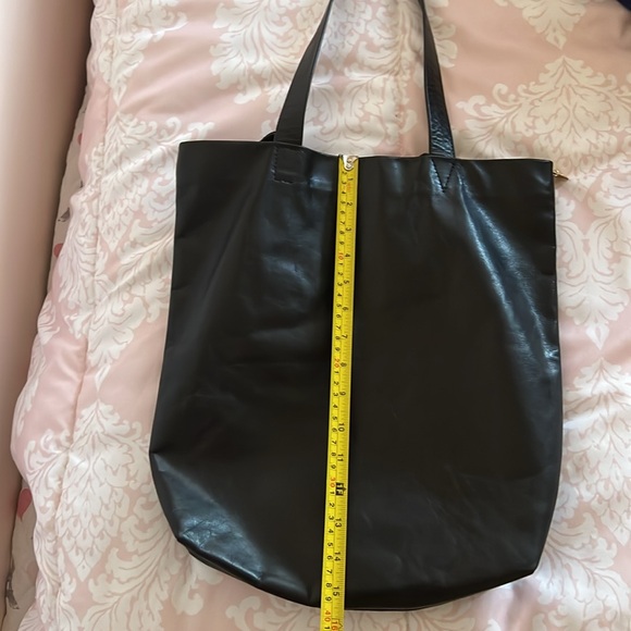 Clare V - Really good condition black leather tote. - Picture 6 of 8